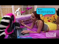 หนังโป๊ฝรั่งHD งัดท่อนควยอันเขื่องสนองความเงี่ยนให้เจ้านายสาวหุ่นเซ็กซี่ทั้งเลียหีอมตีนให้จัดชุดใหญ่